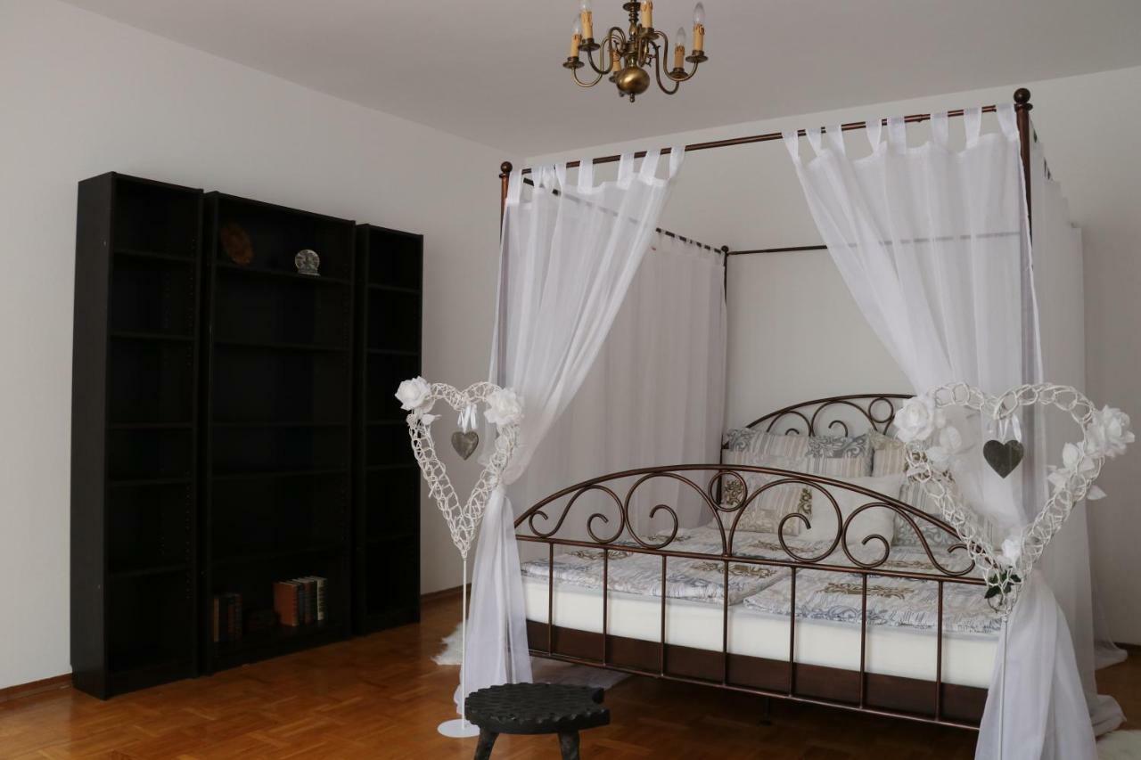 The Lakehouse Villa Neusiedl Am See Wienerstrasse 8 Ngoại thất bức ảnh