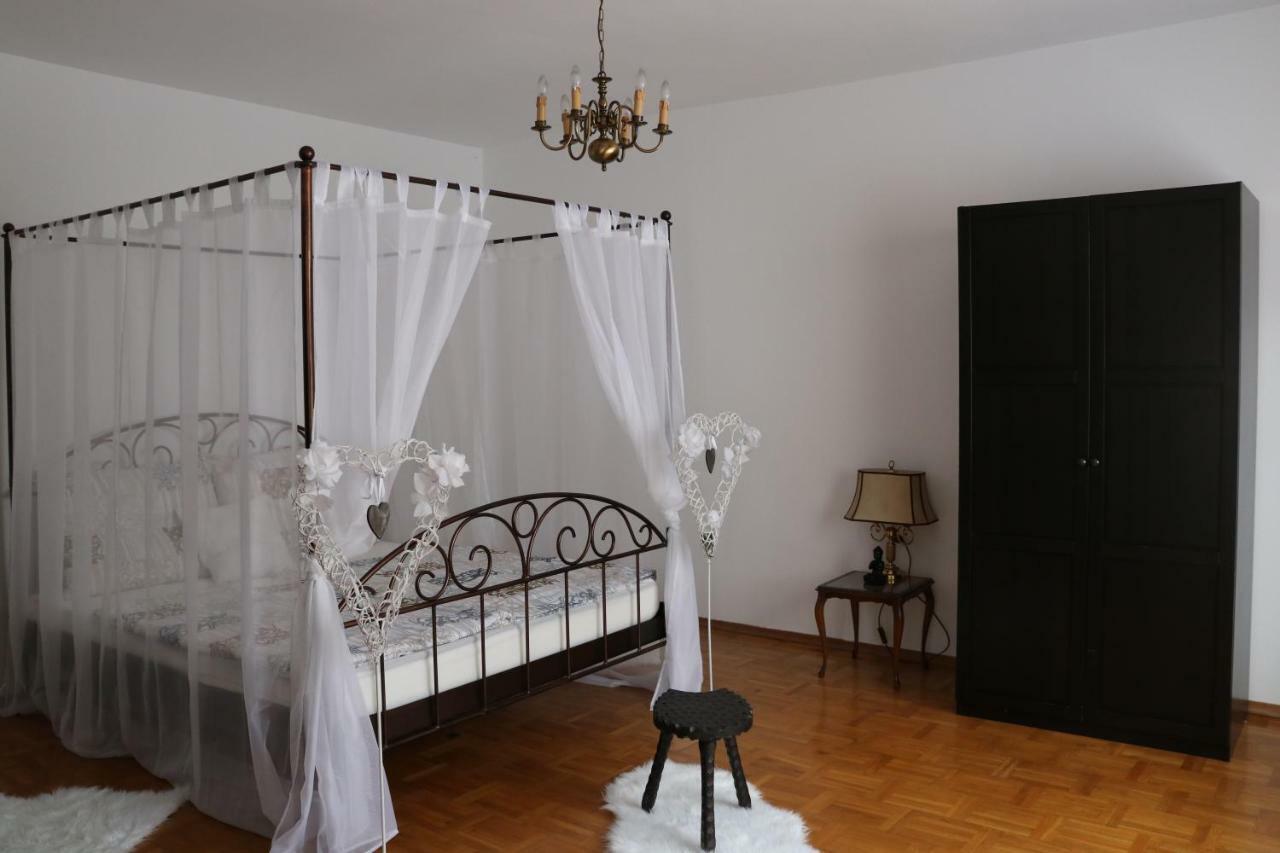 The Lakehouse Villa Neusiedl Am See Wienerstrasse 8 Ngoại thất bức ảnh