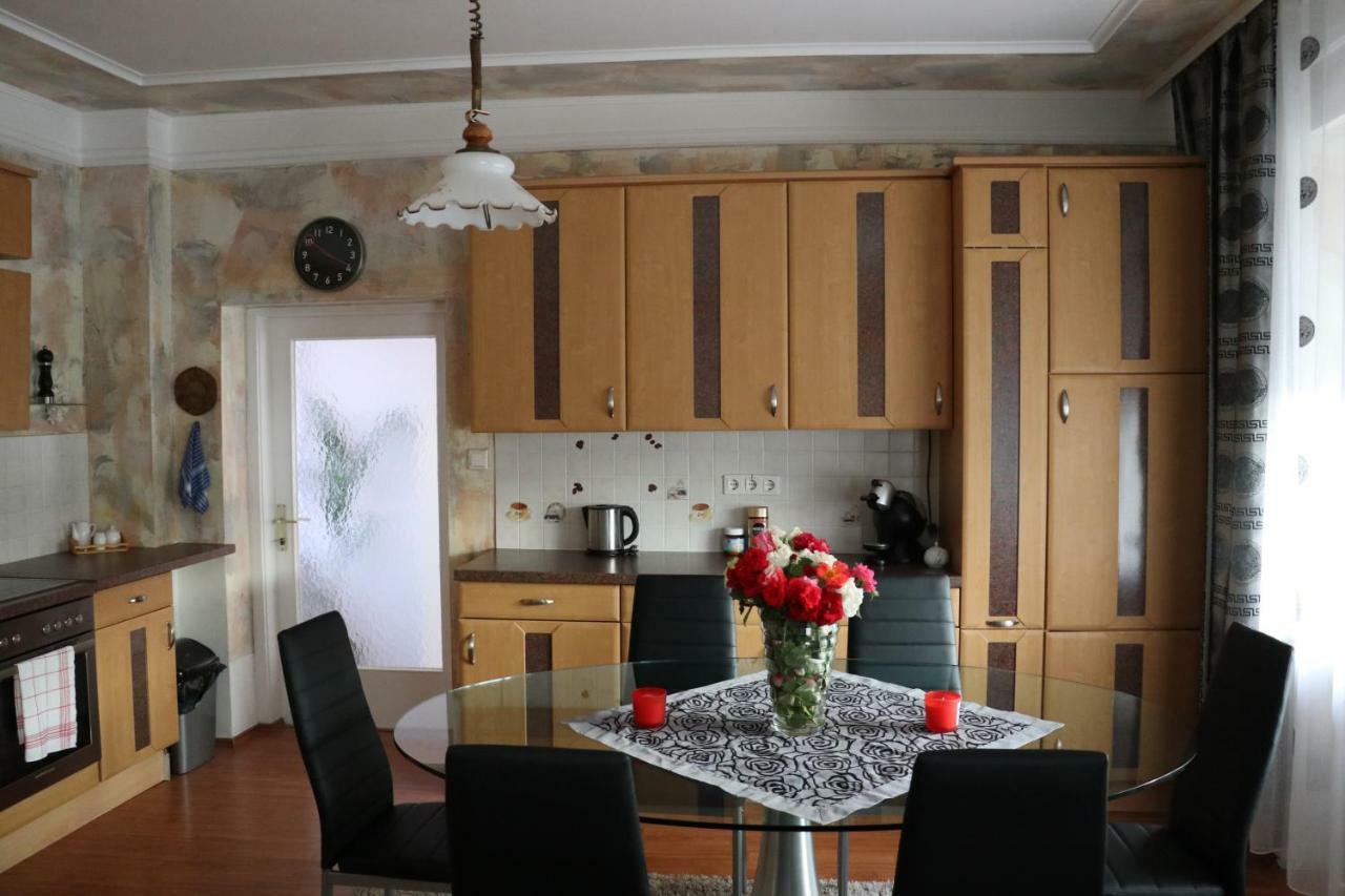 The Lakehouse Villa Neusiedl Am See Wienerstrasse 8 Ngoại thất bức ảnh