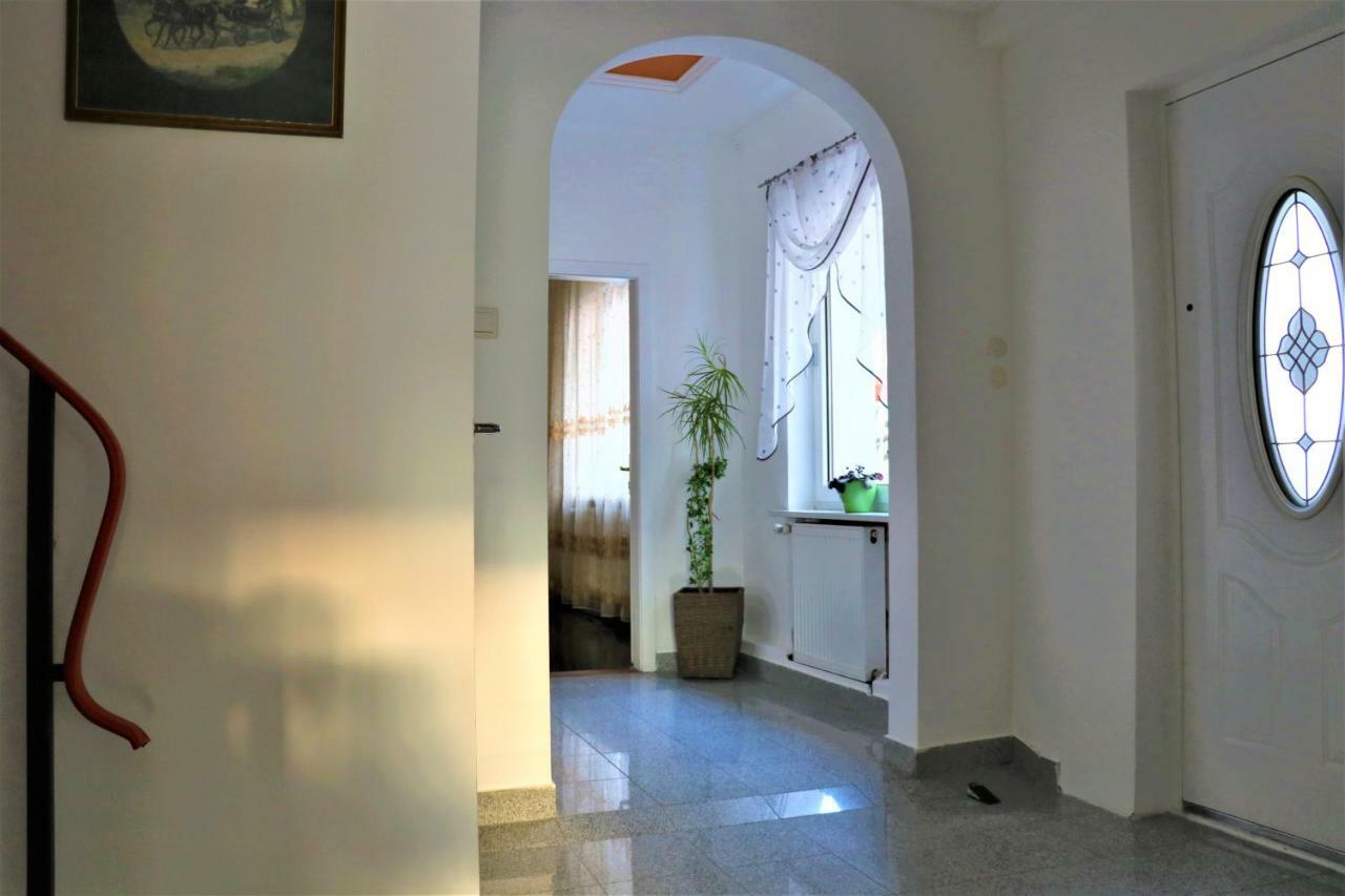 The Lakehouse Villa Neusiedl Am See Wienerstrasse 8 Ngoại thất bức ảnh